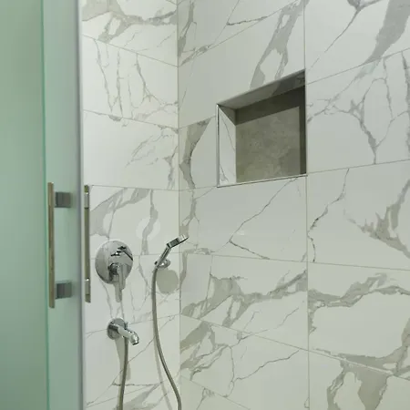 Apart-hotel Damira 3*